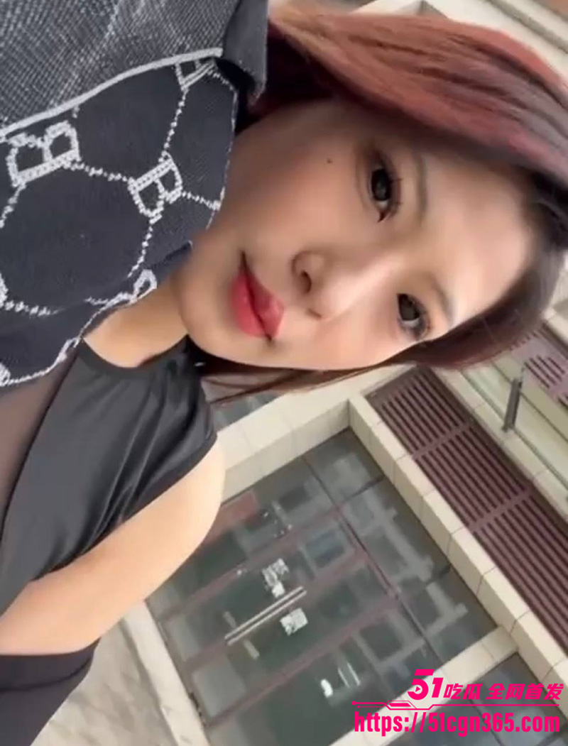长春南关区 赵彤 刚与男友分手就探探约炮 假屌猛插骚穴 扛起花腿多姿势爆操 十足的淫荡母狗！