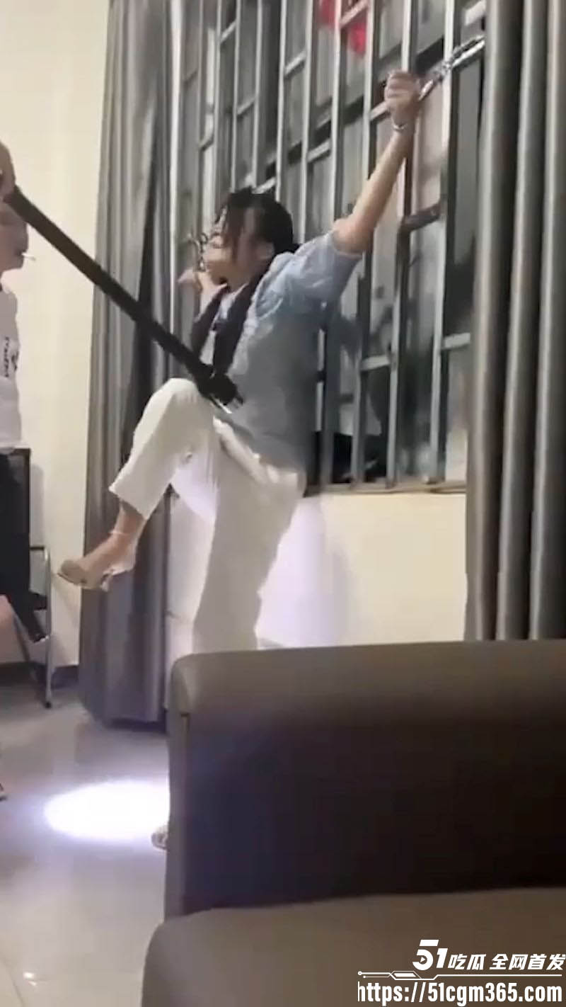东南亚电诈园区内部资料泄漏 猪仔惨遭毒打电击剁指 高墙电网牢笼 赌博贩毒妓院环伺！