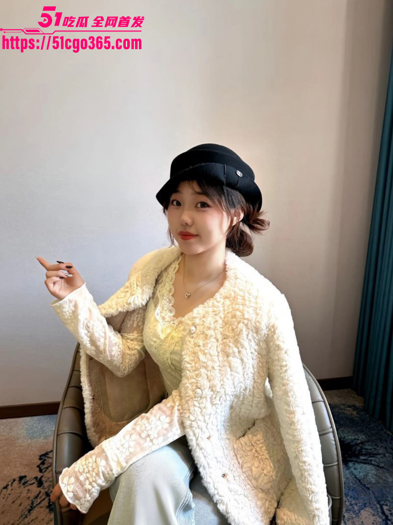 超反差舞蹈系学妹被绿帽男友曝光02