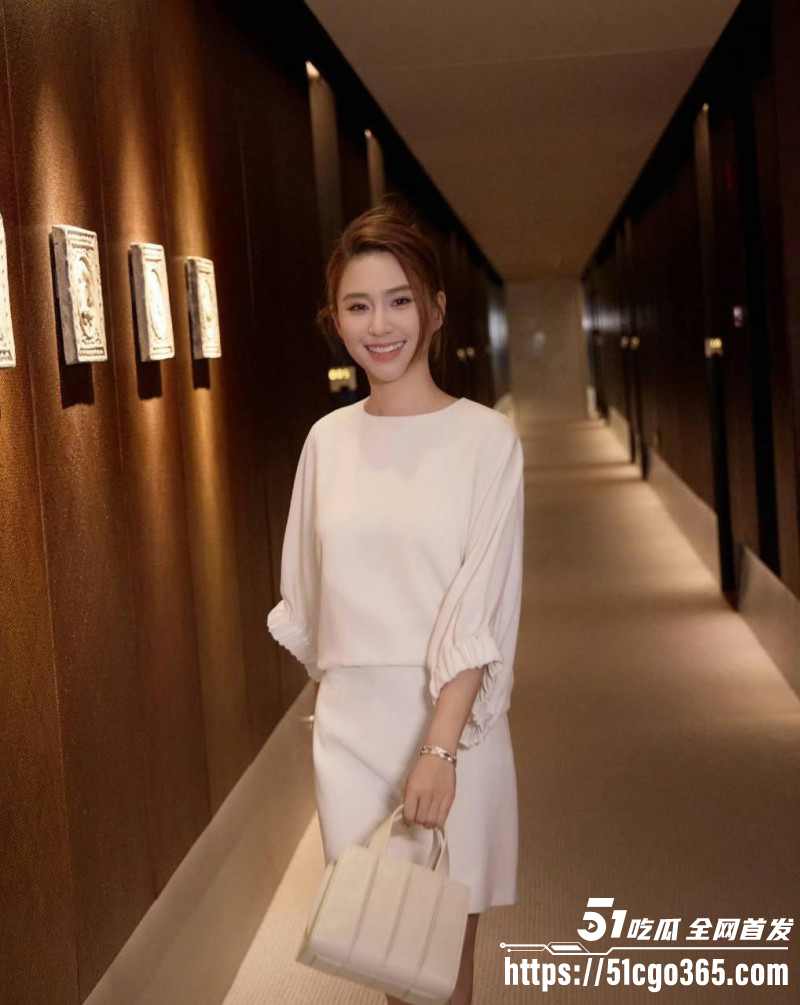 窦骁何超莲离婚黑幕被向太曝光04