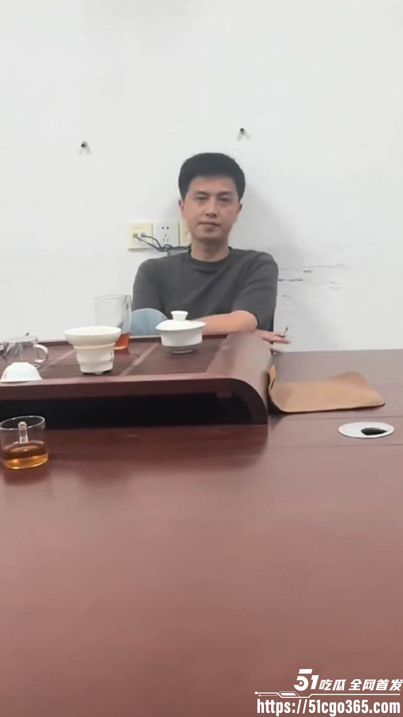 校服到婚纱14年换来绿帽羞辱 3