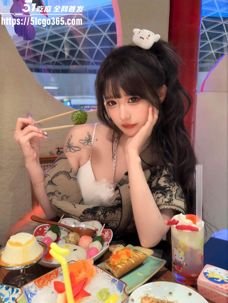 抖音擦边网红超蓝布罗莉合集流出 2
