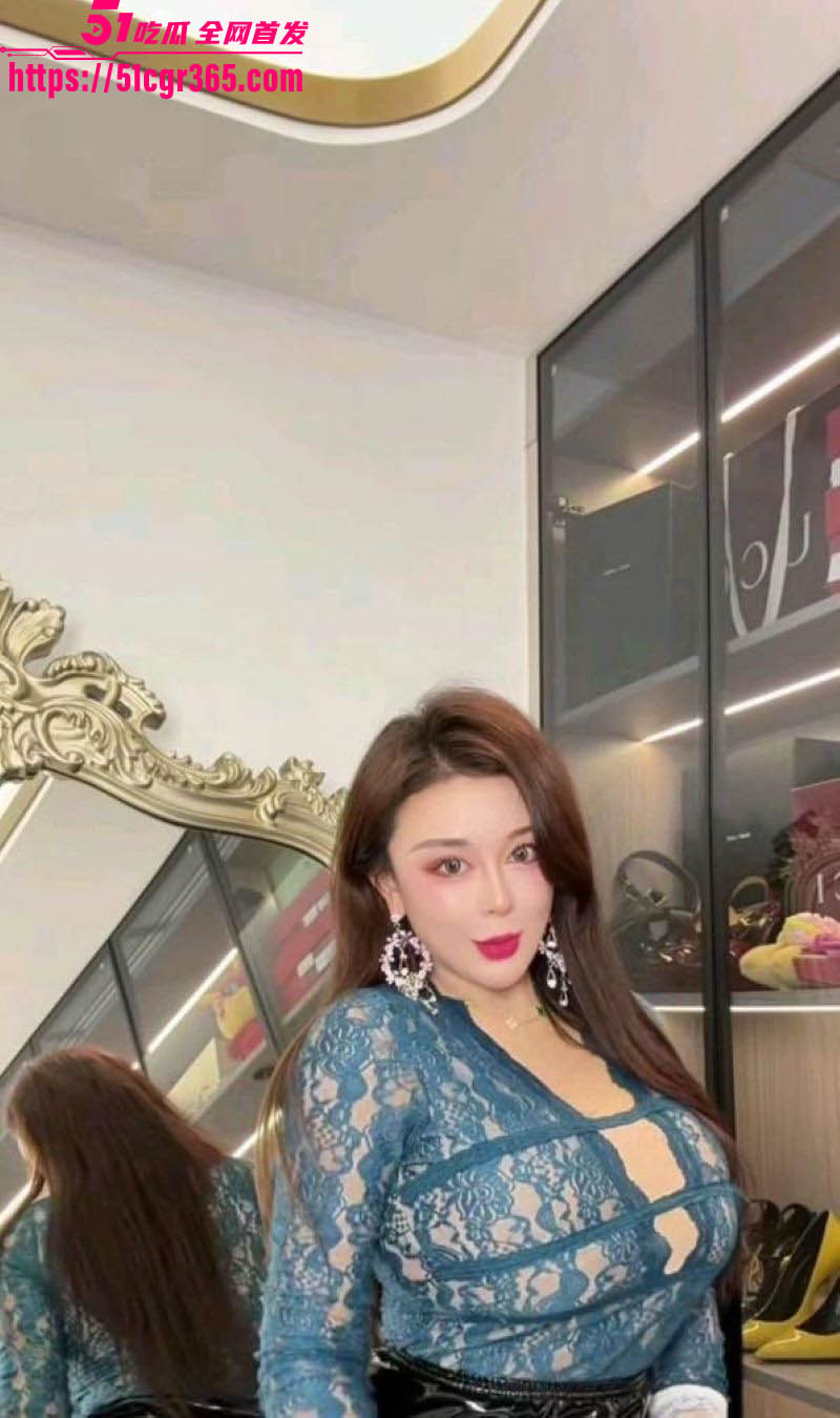 抖音坦克BBW网红芷仪G宝G奶肥臀诱惑 3