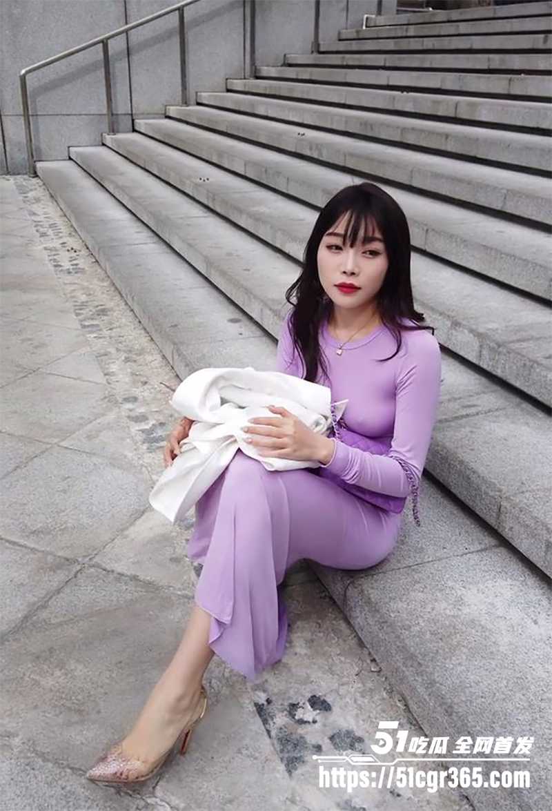 秀人网模特徐莉芝Boot街头露出视频流出5拷贝