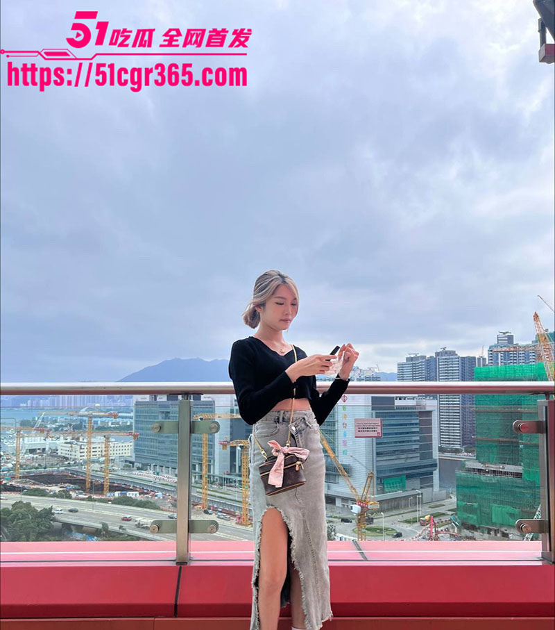 约炮大神猎艳上班族纹身美女 酒店开房视频流出 露脸口交深喉 腿驾肩上疯狂抽插 后入爆操肥臀摇曳如浪！