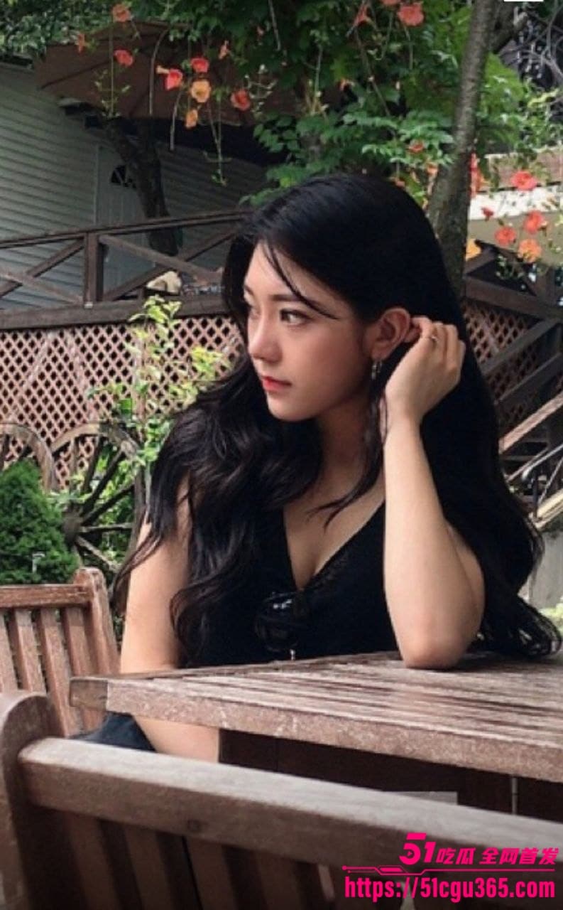 韩国高颜值人妻 妮妮 为业绩献身做爱视频被客户爆光 7