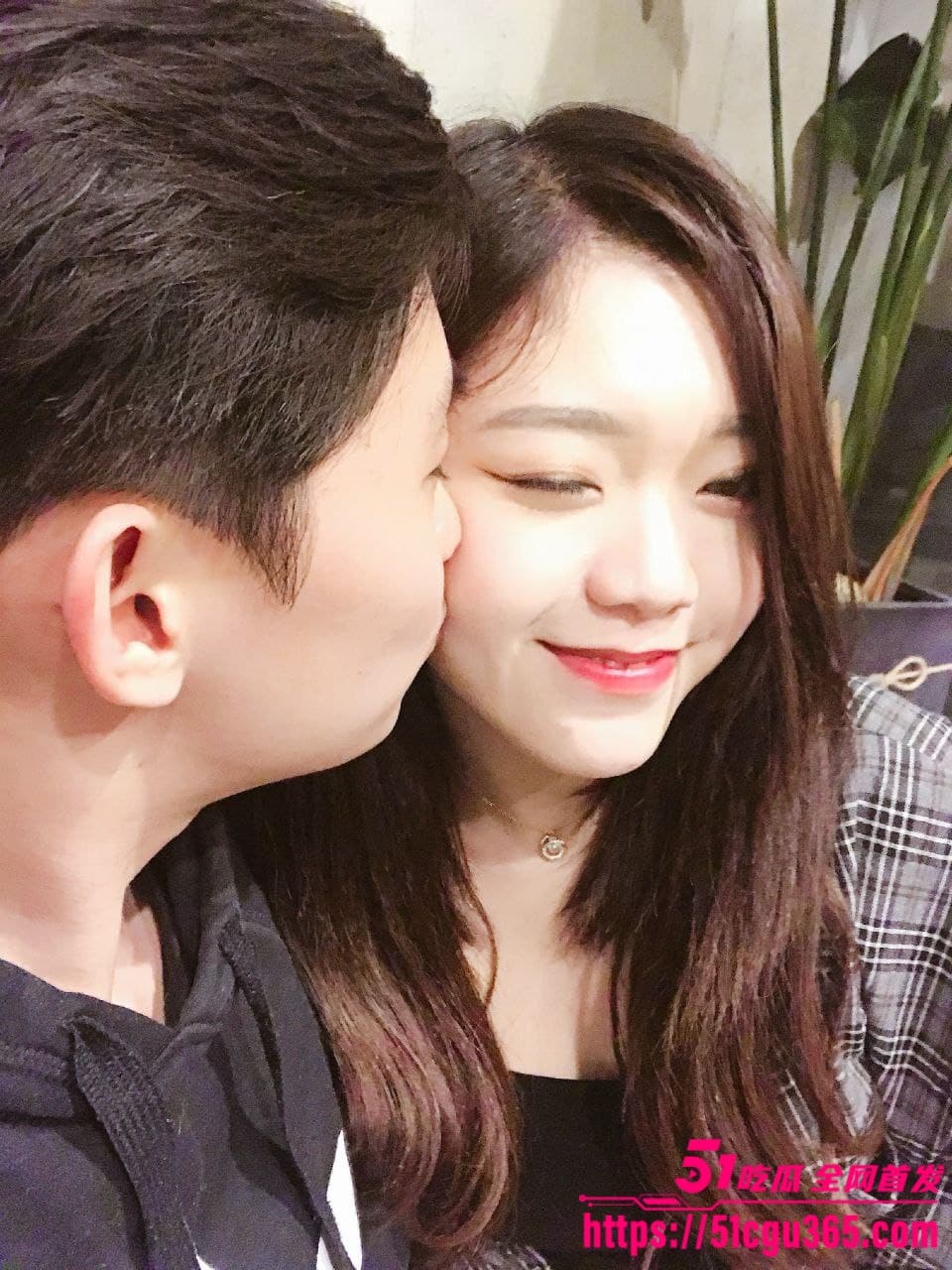 韩国高颜值人妻 妮妮 为业绩献身做爱视频被客户爆光 1