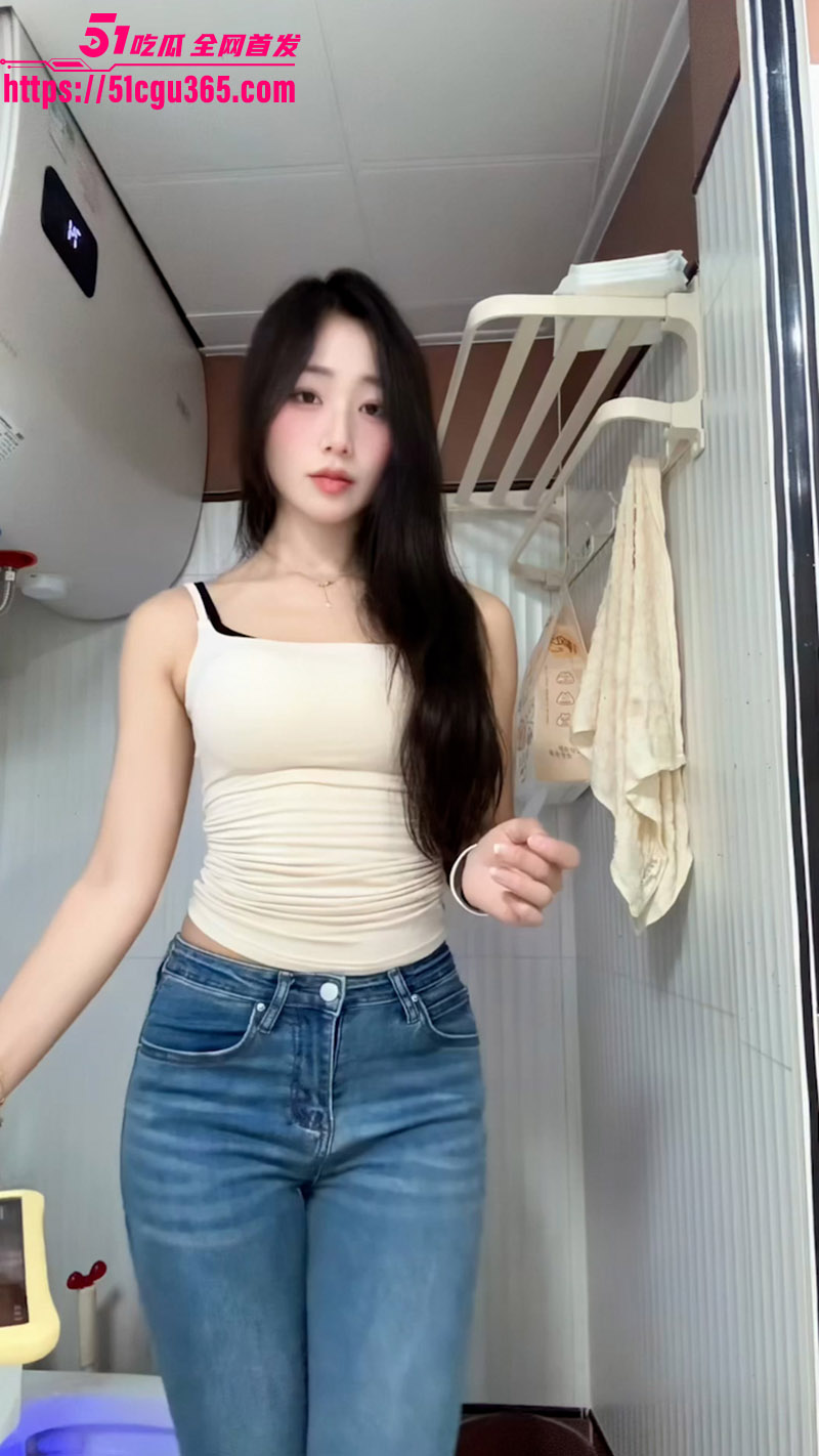 极品网红 小绵羊 付费合集流出 身材纤细性感妖娆 扭腰摆臀浪荡骚舞 淫艳夺目！