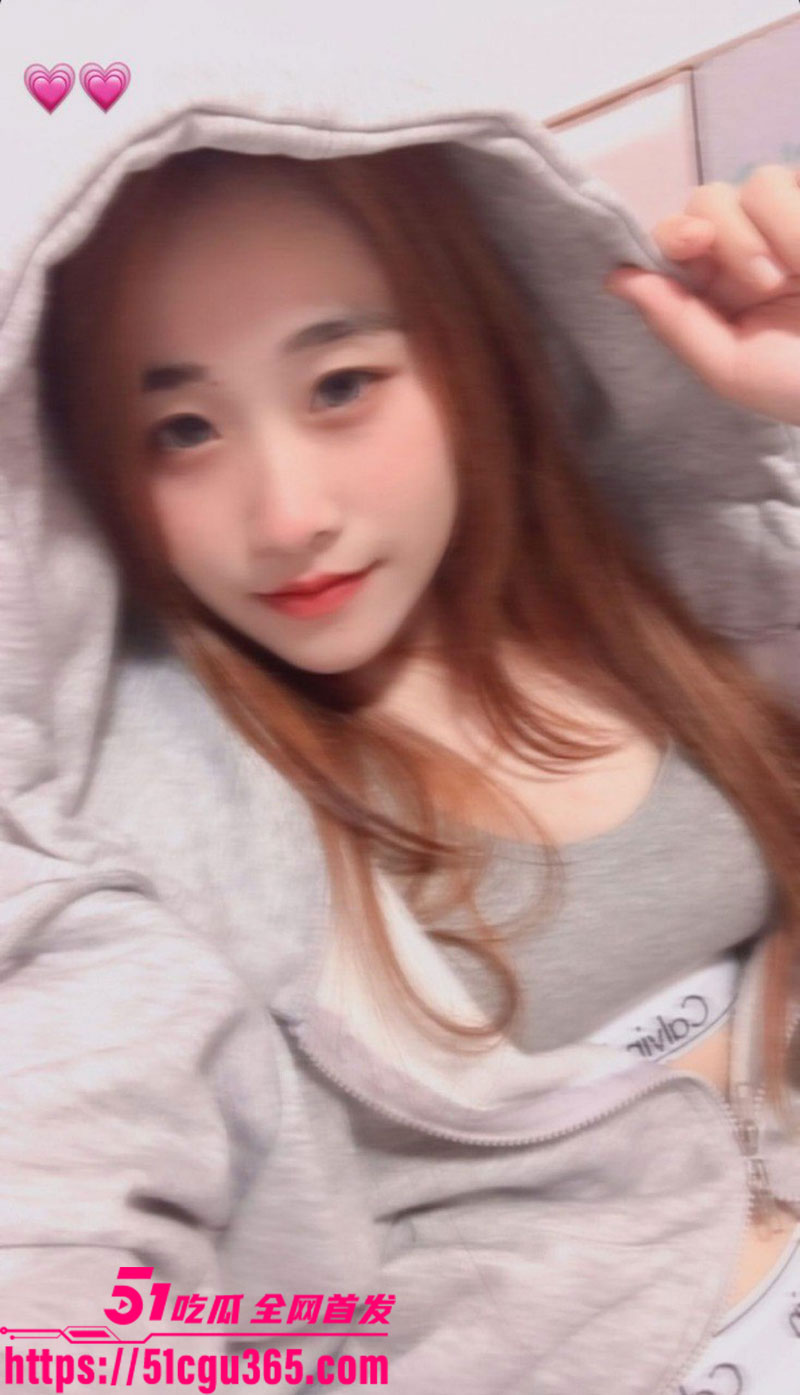 高颜值美女出卖裸照4