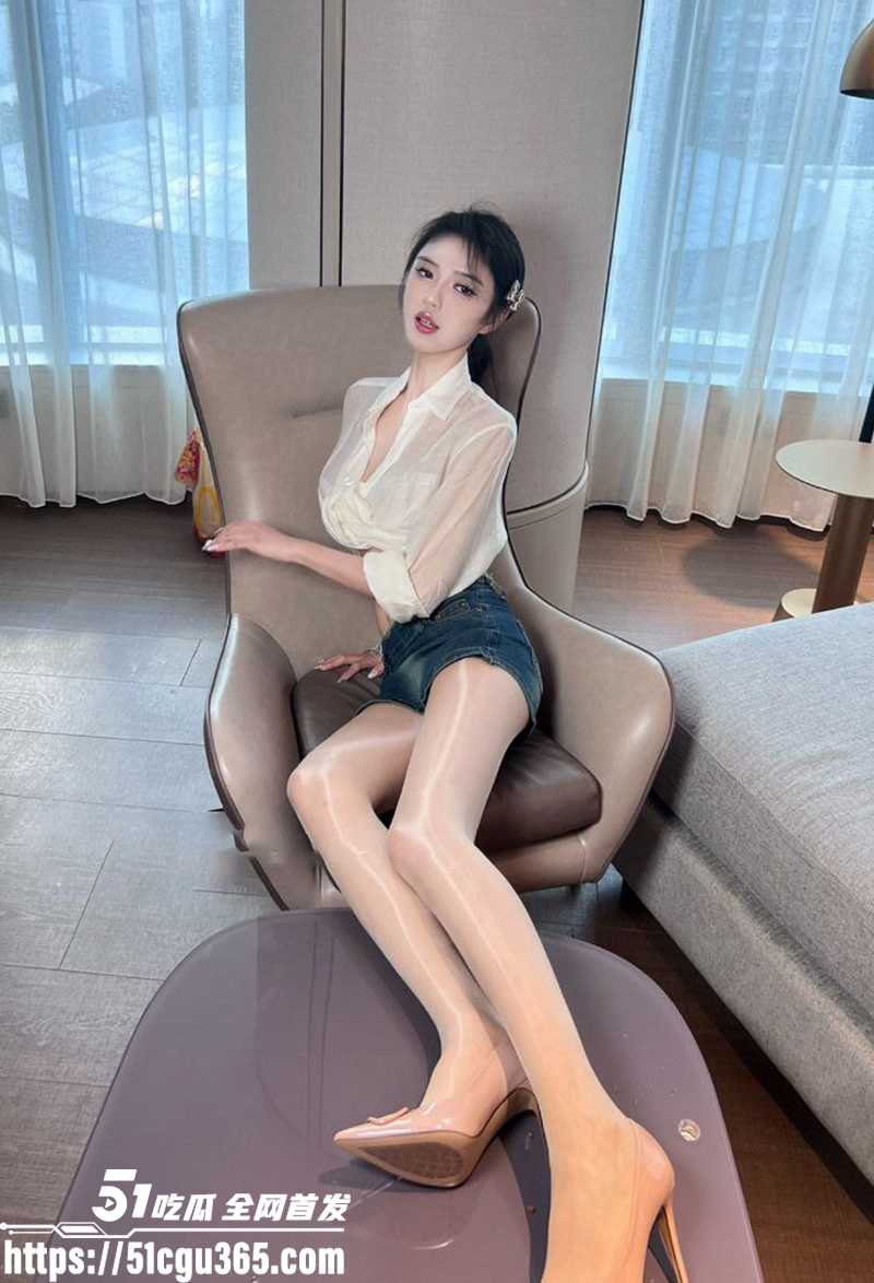 高颜值肥臀名媛脸粉了个味约炮福利合集流出3拷贝