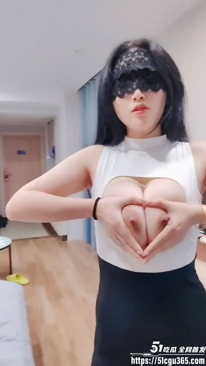 孕晚期巨乳骚妈奶水狂喷合集 3