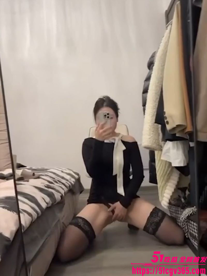 抖音极品少妇花椒粒不雅视频 7