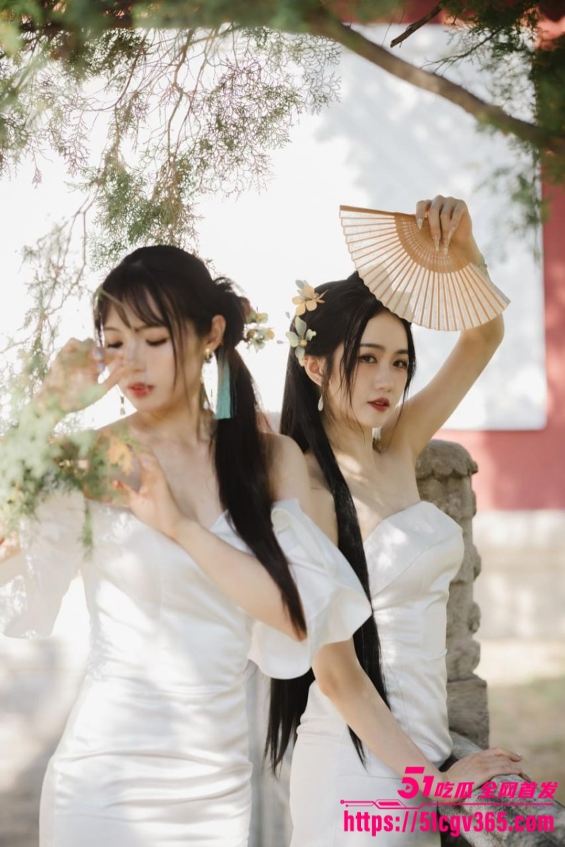 极品网黄男主播 直播双飞高颜值姐妹花 3