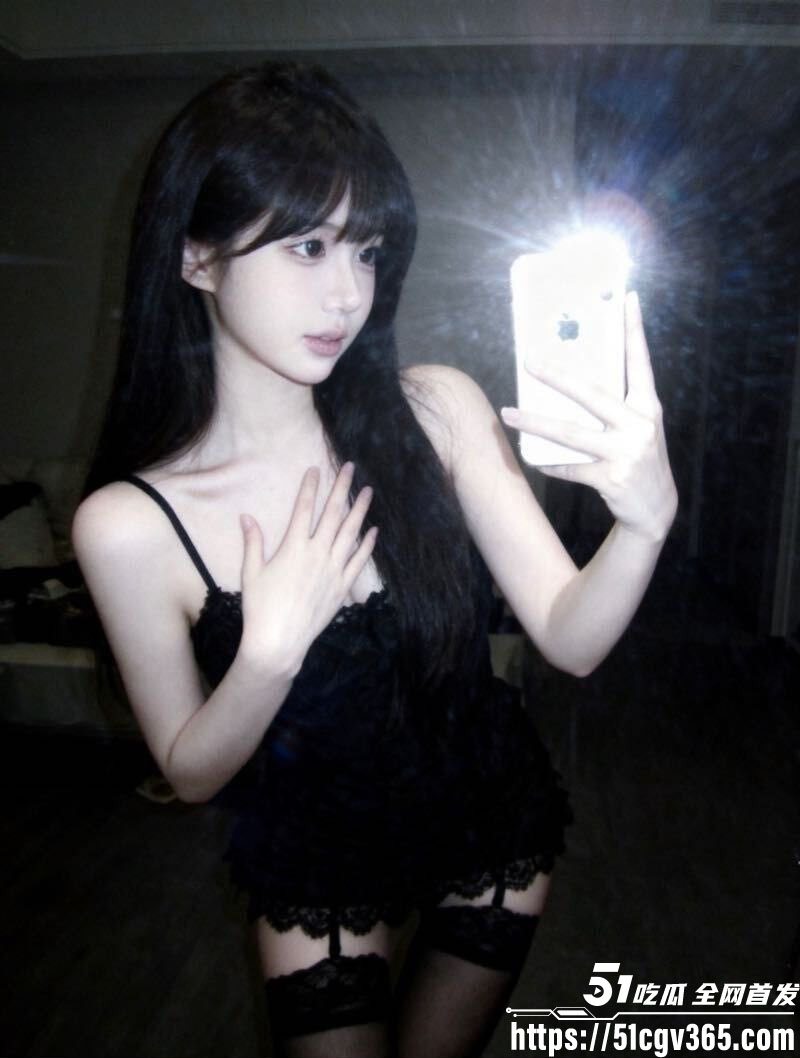 女性按摩店的隐藏服务！小仙女微信群大尺度聊天 男技师2000元手活高潮不断 彻底放飞性欲解锁美团隐藏服务！