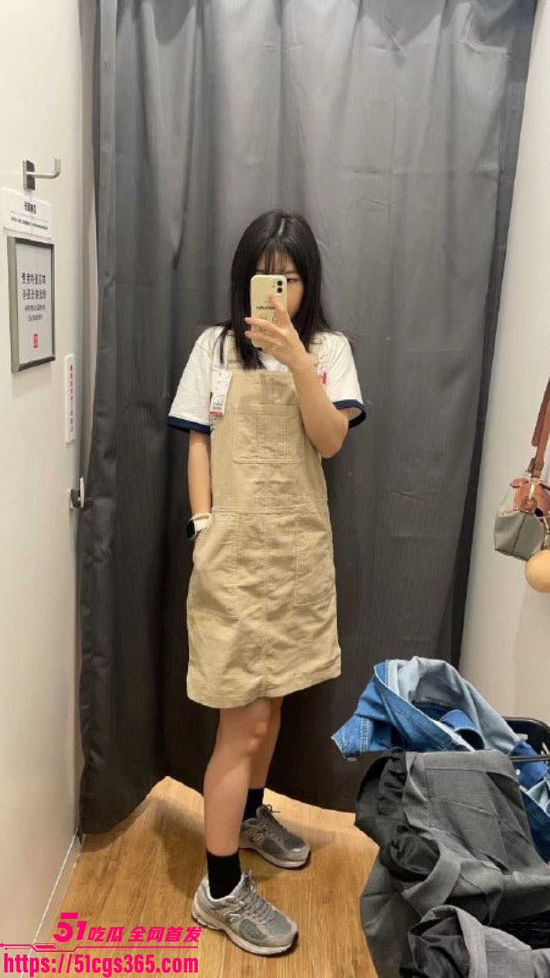 广东大一学生妹丁雨婷下海卖淫 2