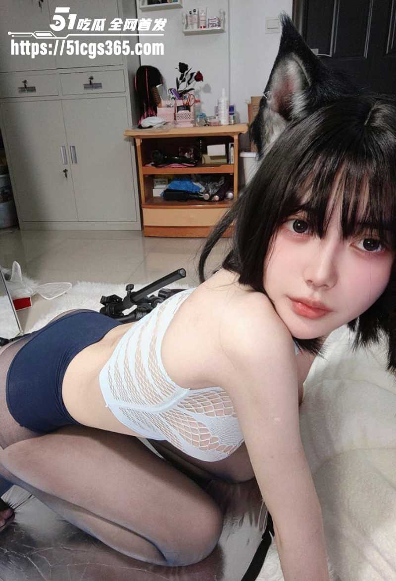 高桥千澟性感黑丝露出视频流出 4 拷贝