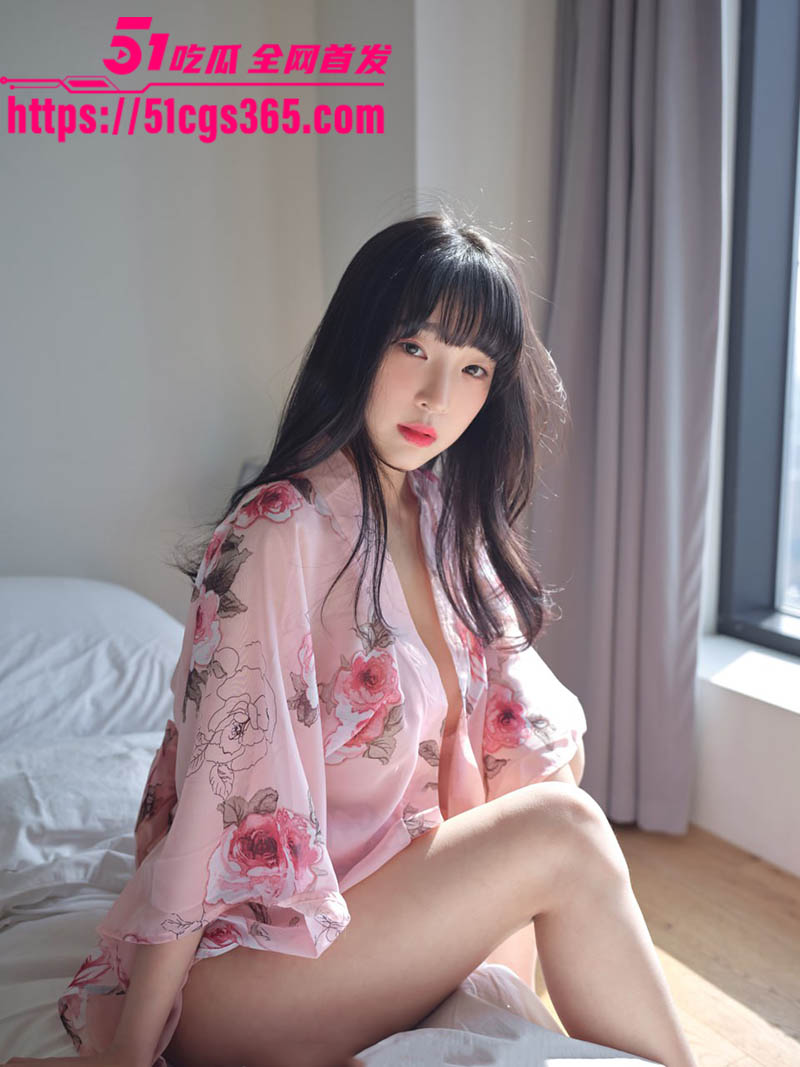 韩国巨乳女网红 姜仁卿 新作流出 全裸女体盛宴 曲线性感表情骚浪 粉嫩奶头极致撩人！