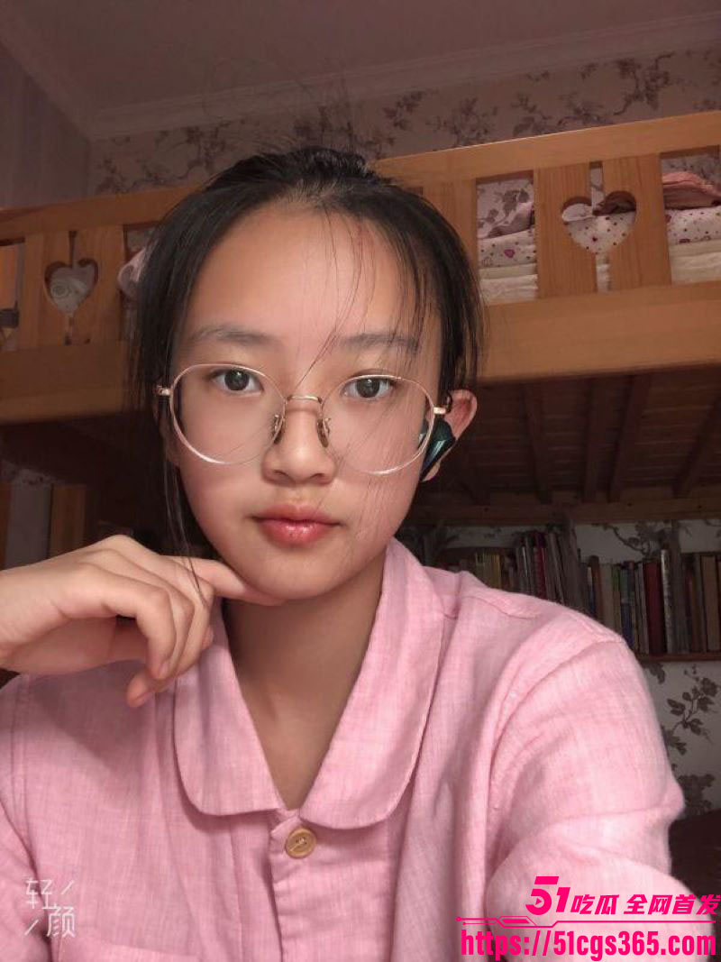 天津清纯学生妹郑懿婷约炮视频曝光 4
