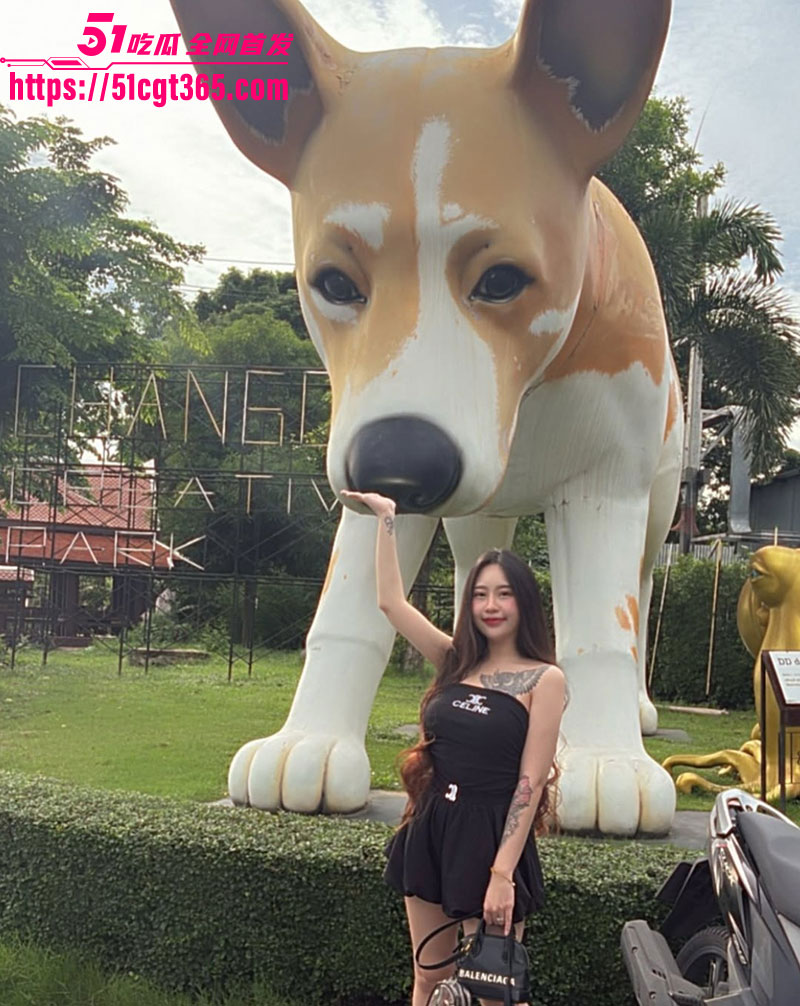 极品网红美女 黄琪钧 私密视频流出 跪地口交双乳晃荡夹棒胸推 被后入爆插浪叫不断 清纯人设崩塌！