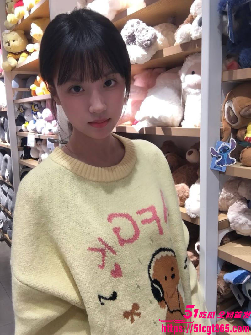 华北电力大学长椅野战偷拍 2