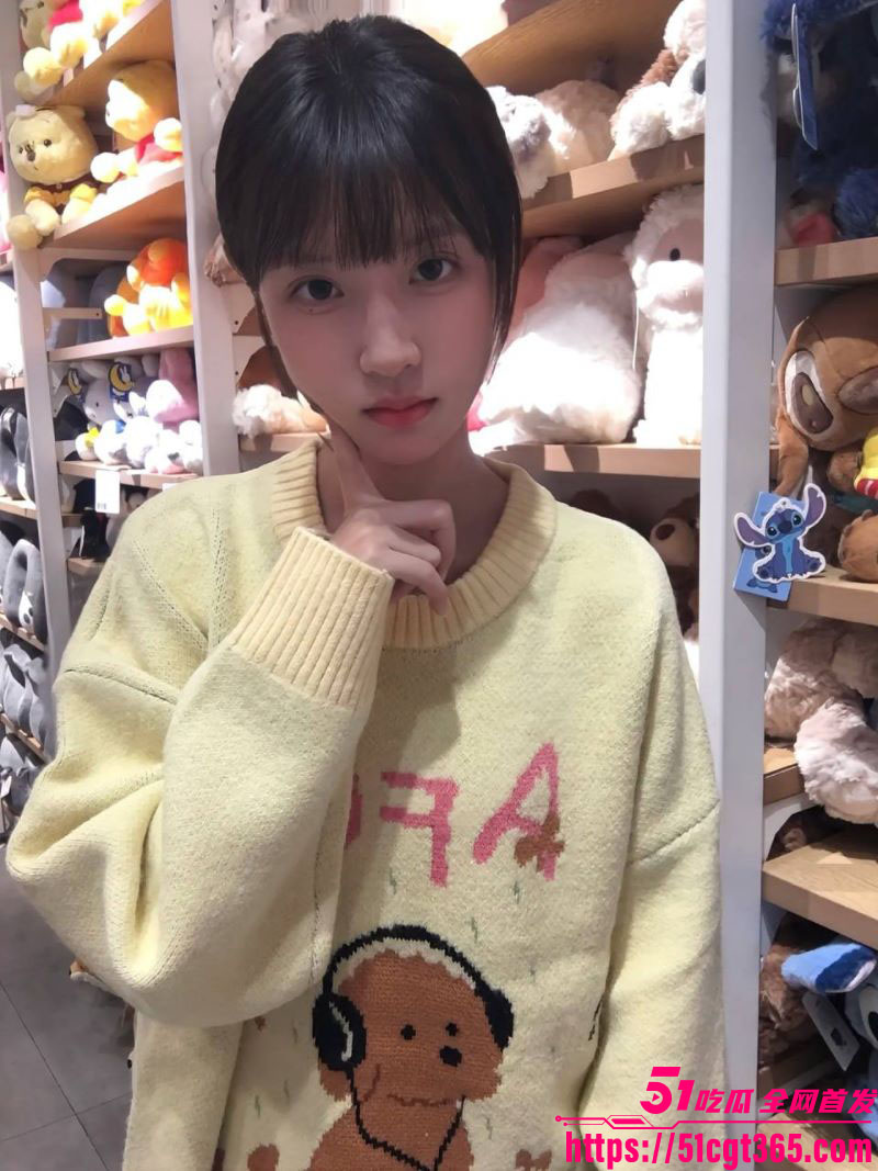 华北电力大学长椅野战偷拍 3