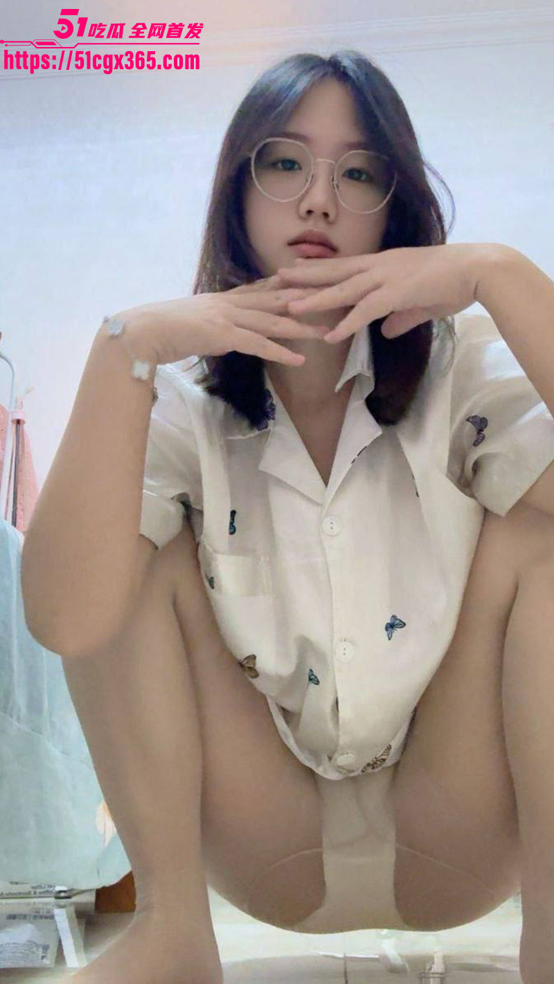 高颜大学生何锦瑟2