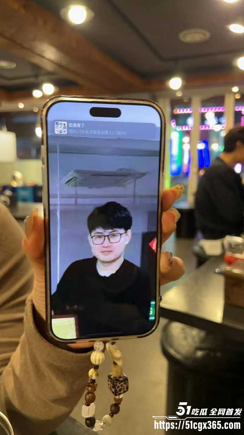 江苏宜兴蒋乐涵出轨表姐夫任震飞03