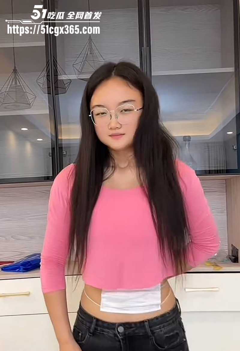 百万网红柔术女王肖红丽黑人做爱视频流出3拷贝