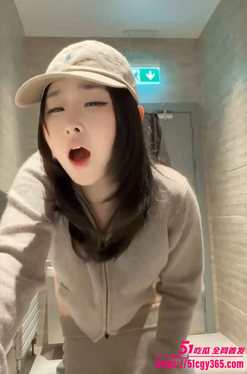超极品阿黑颜噗噗肯德基榨精 2