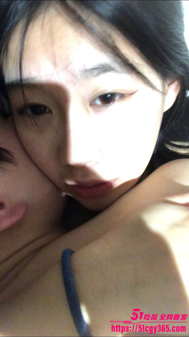江苏南通反差婊 李春雨 和男友性爱视频曝光 2