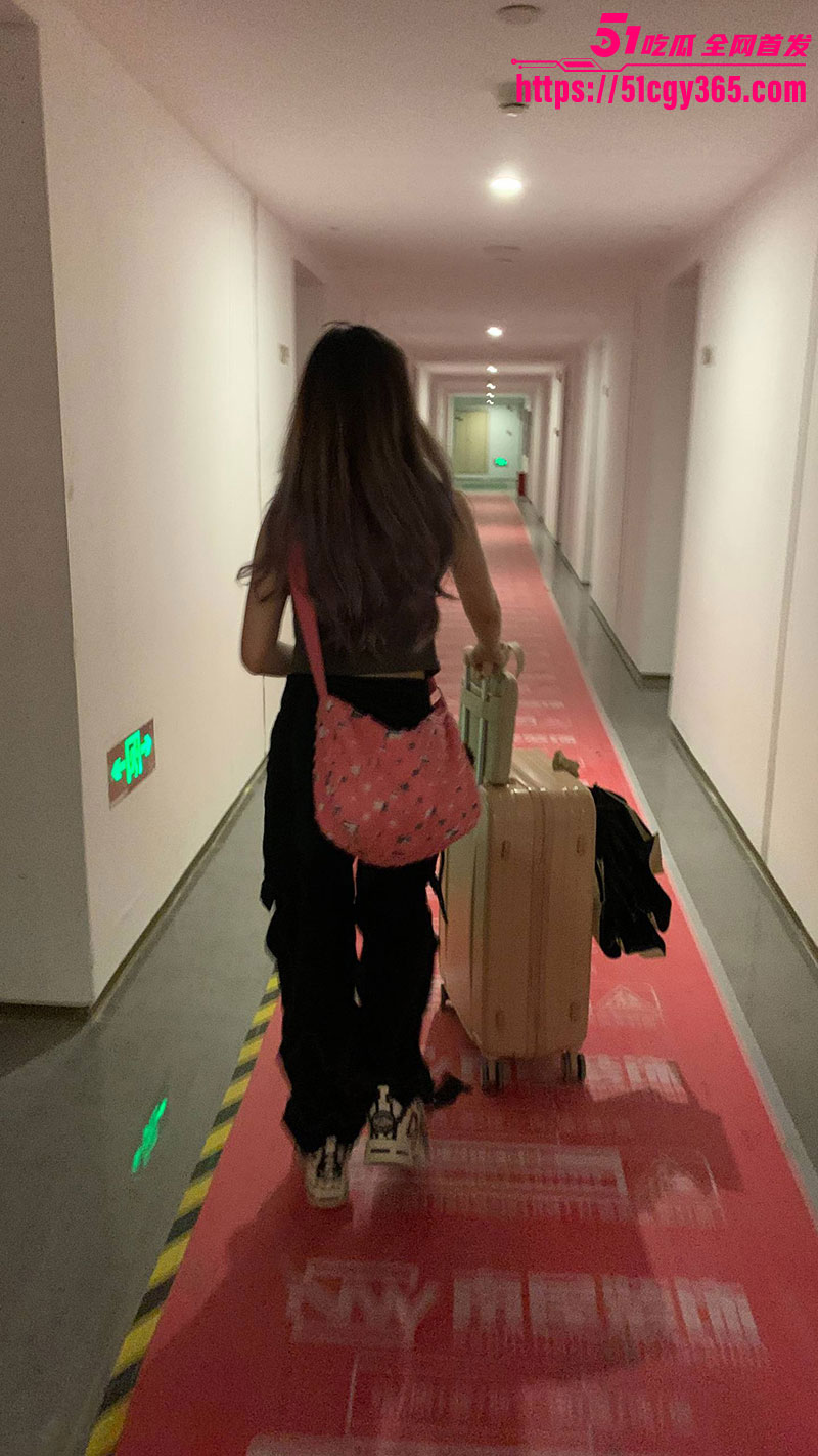 广州花都区王彤彤奔现被调教视频03