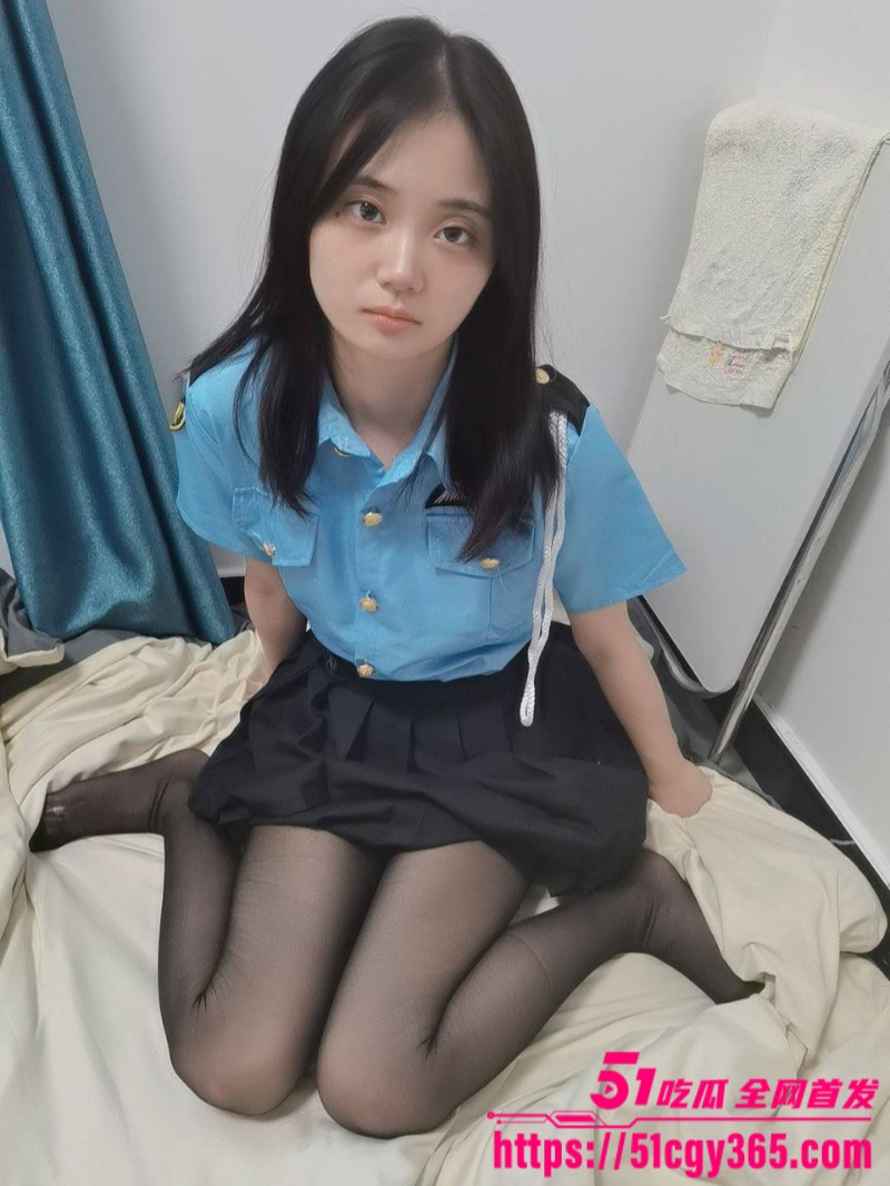 贫乳反差母狗 韩雪 性爱视频流出 情趣制服紧裹娇躯 露脸口交深喉 后入猛操淫叫连连 刺激爆棚！