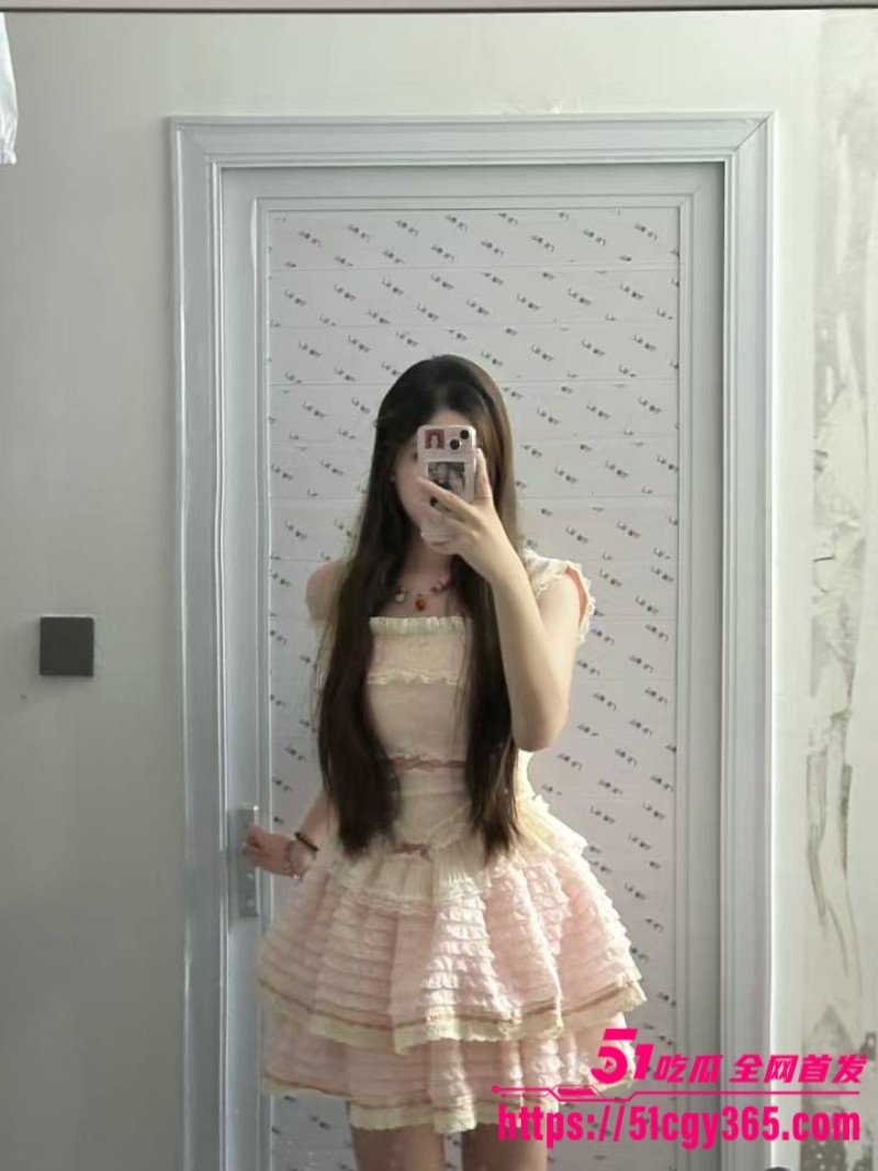 河南极品巨乳美女 张珊珊 和男朋友做爱曝光 8