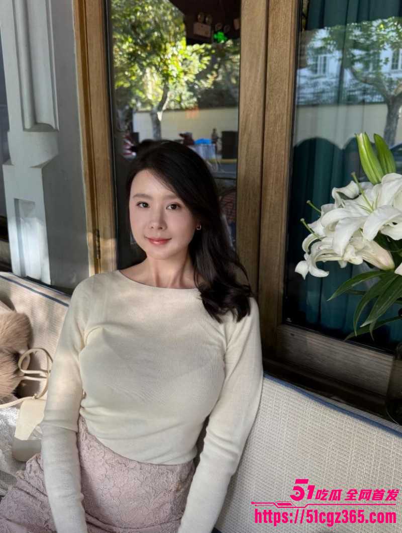爱操亲嫂子嫂子做爱与网友语音互动02