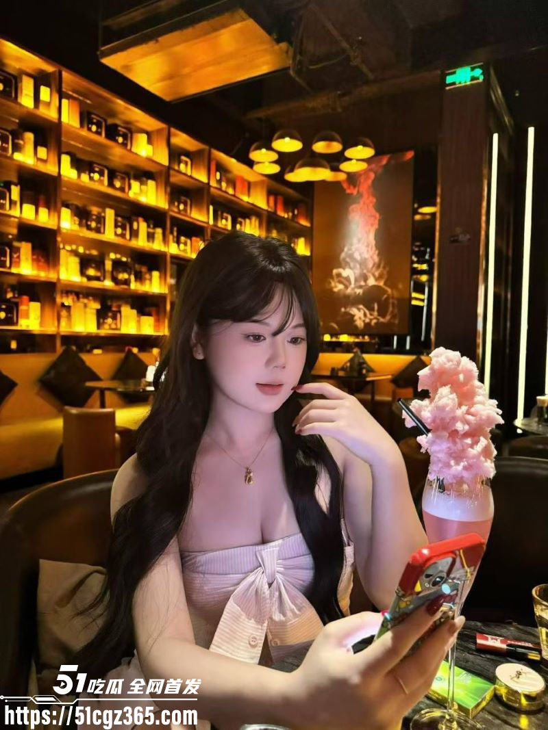 广西百色超嫩母狗裸聊流出 5