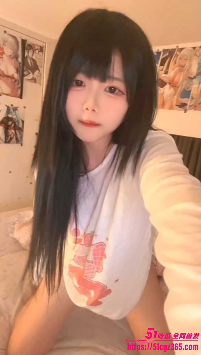抖音萝莉网红 幸酱 露脸定制私拍 曲线身姿肉感丰腴 近景特写自慰捅穴 嫩鲍肥而不腻！