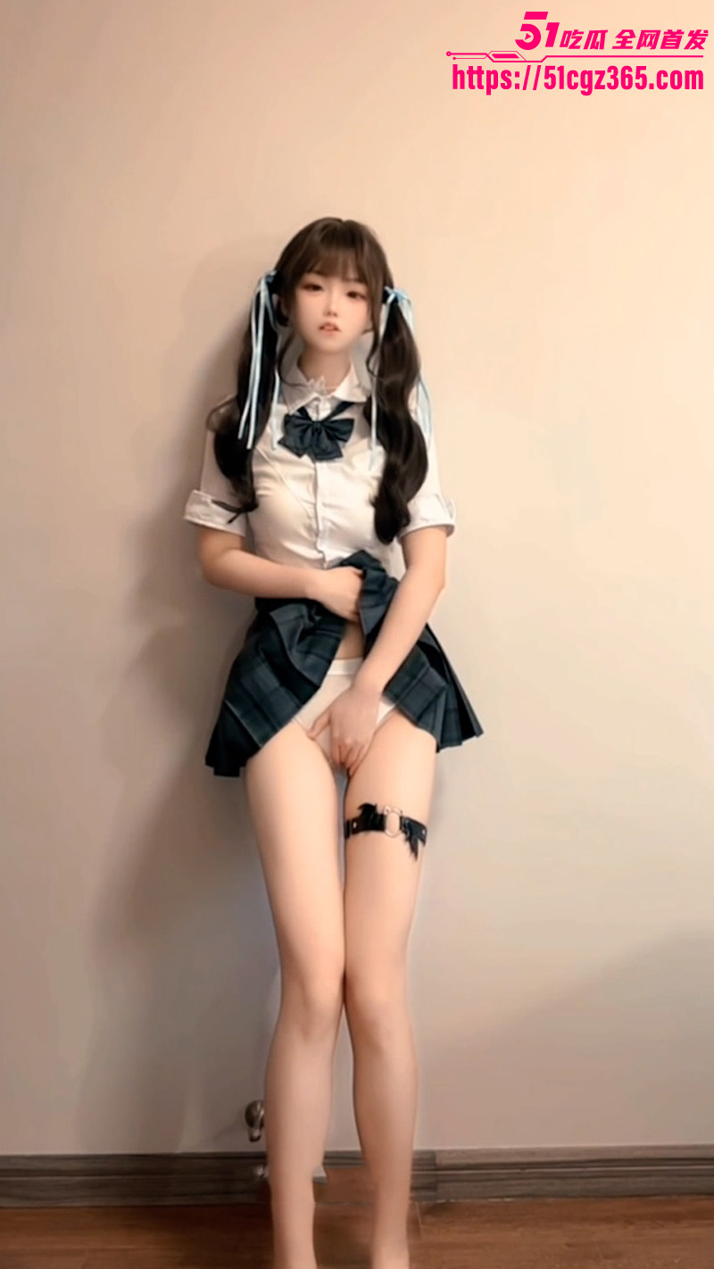 高颜值白虎福利姬 坏小狗 大尺度私拍合集流出 多套制服脸穴同框自慰 萝莉脸蛋配上反差动作挑逗到爆!