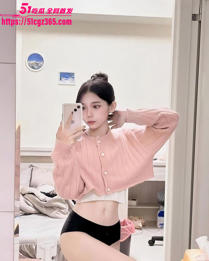 海南精神小妹 徐念慈 第二弹 极品身材女神为男友口交深喉到根部 大屌直插嫩穴到底 配合度拉满！