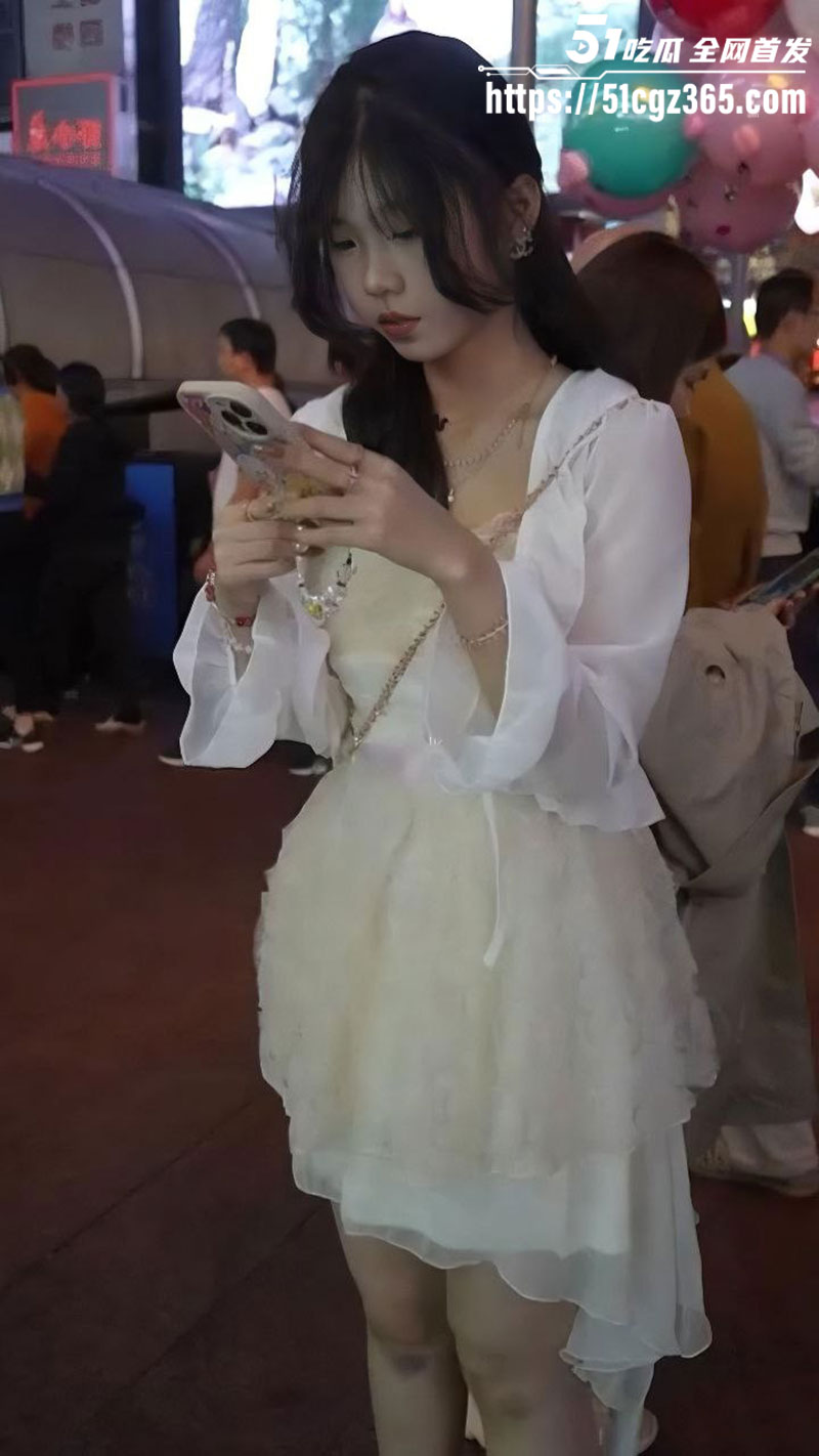 抄底大神冒死偷拍3
