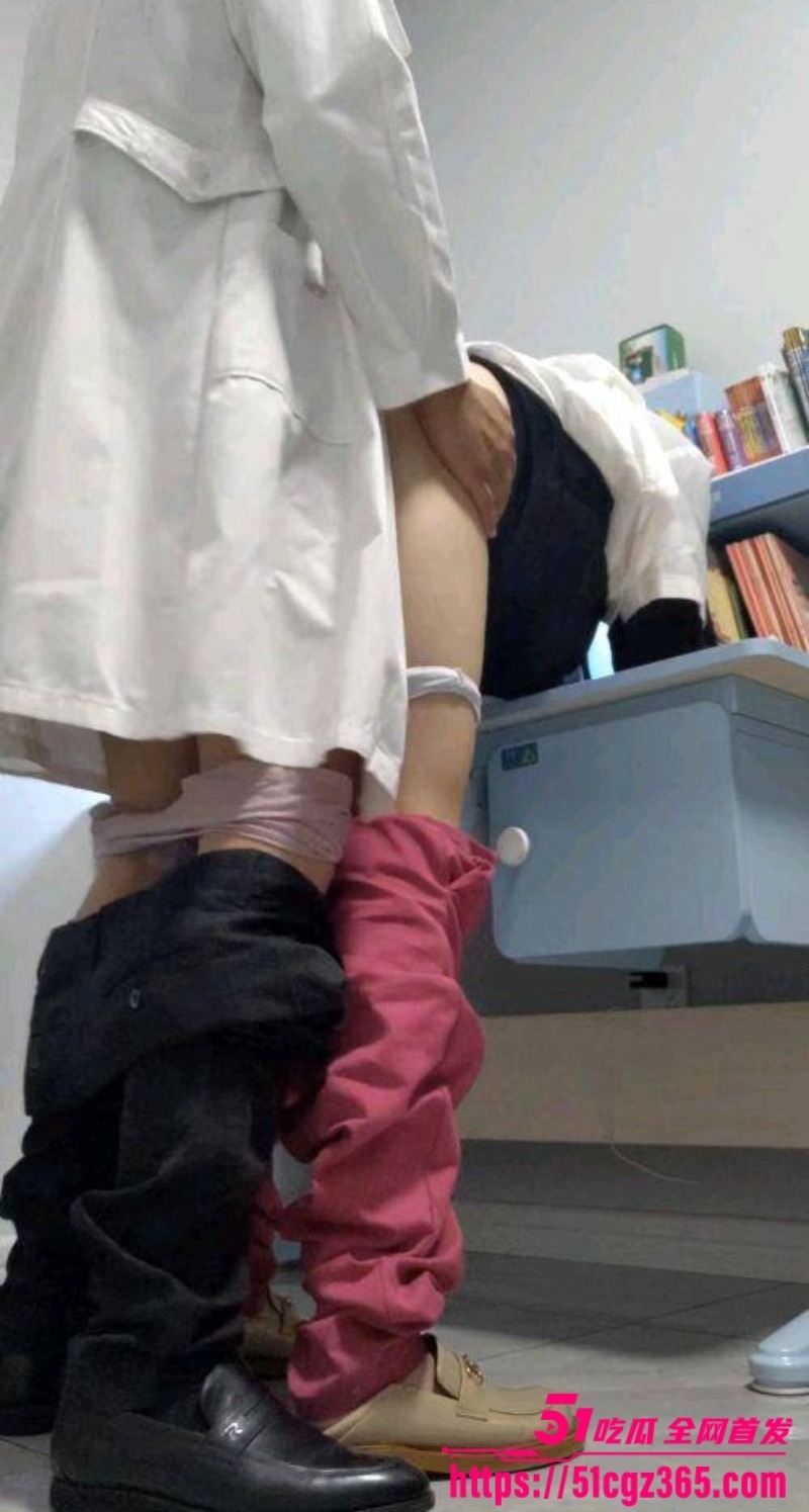 海角大神 强上康复中心科室主任张姐 7