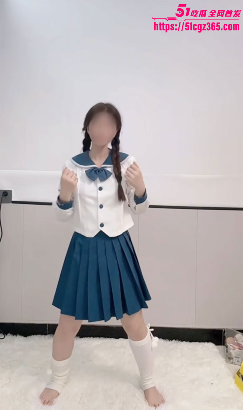 大学舞蹈生小乔性感裸舞2