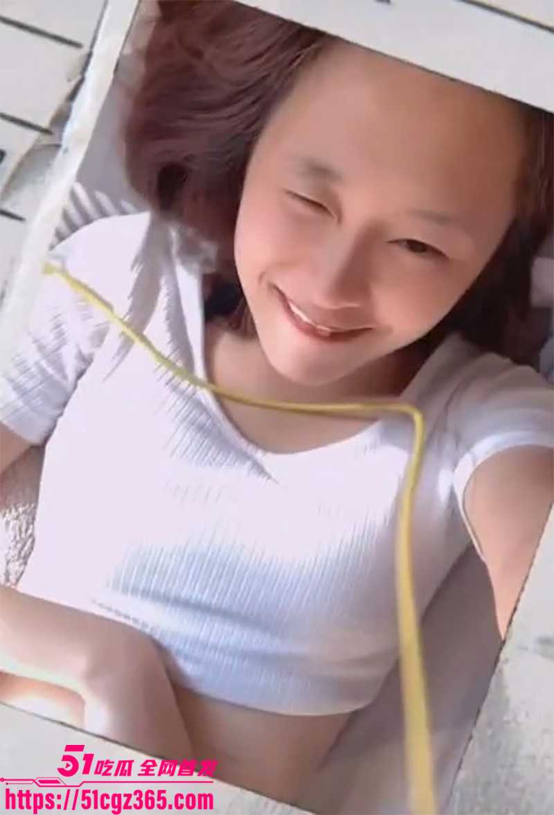 极品高颜值大奶法律系大学生陈乔仪不雅视频流出5拷贝