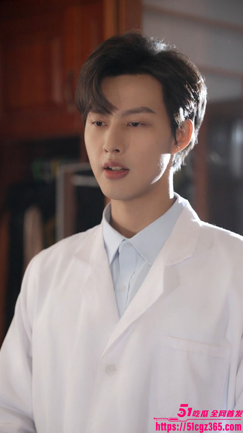 热门短剧《七年谜情反客为主》安雅七年如一日守护瘫痪丈夫 却意外卷入阴谋 通过智慧与勇气逆转命运！