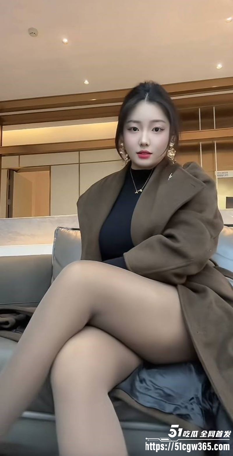 抖音微胖女神香菜园子不雅视频泄漏 7