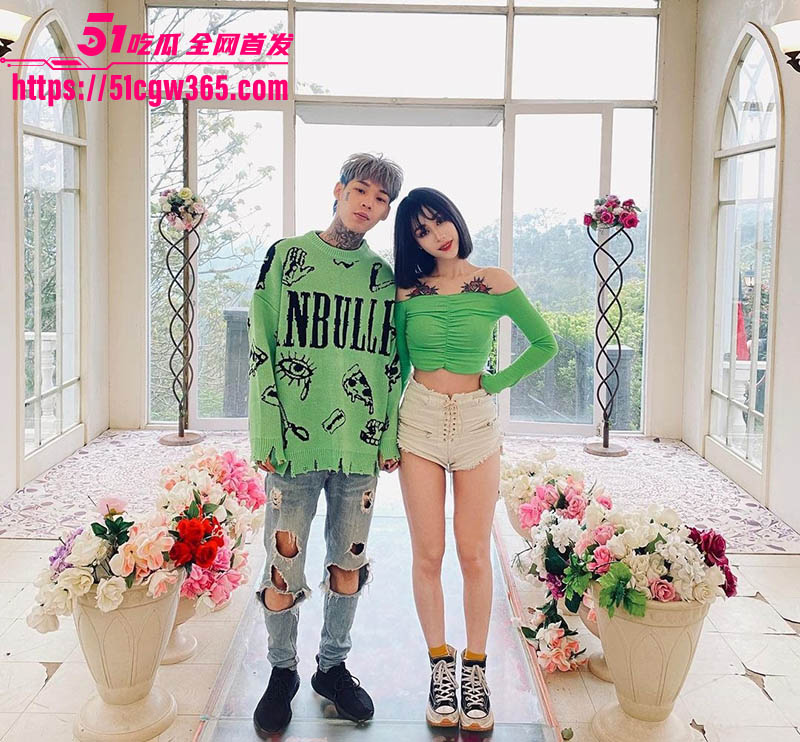 极品网黄情侣 JKS&C 性爱视频流出！女主风骚入髓深喉口交榨精 各种姿势爆操配合度极高！