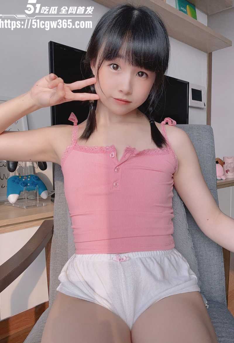 极品高颜值白虎萝莉网黄loliburin自慰视频流出3拷贝