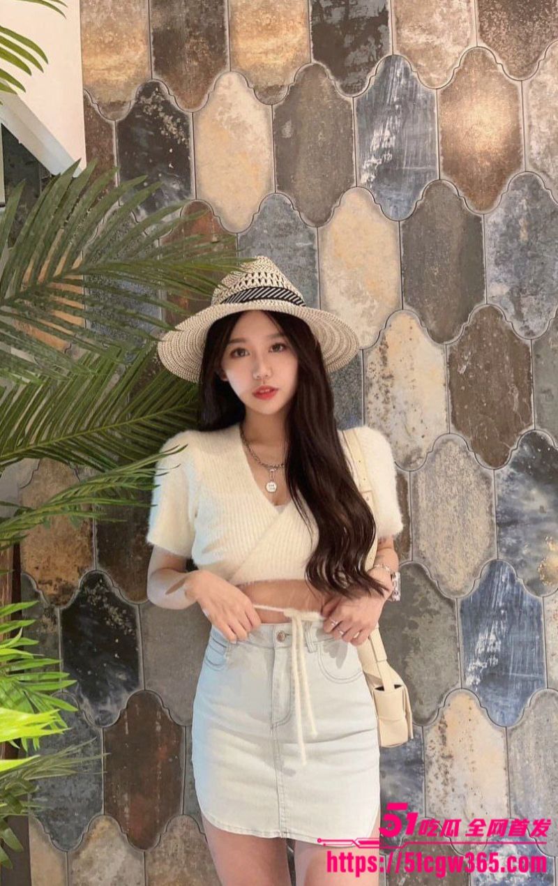 杭州高颜值美少妇 冯霏霏 偷情做爱视频流出 2