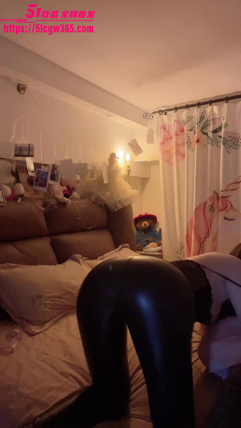 秀人网巨乳嫩模诗诗Kiki定制私拍08