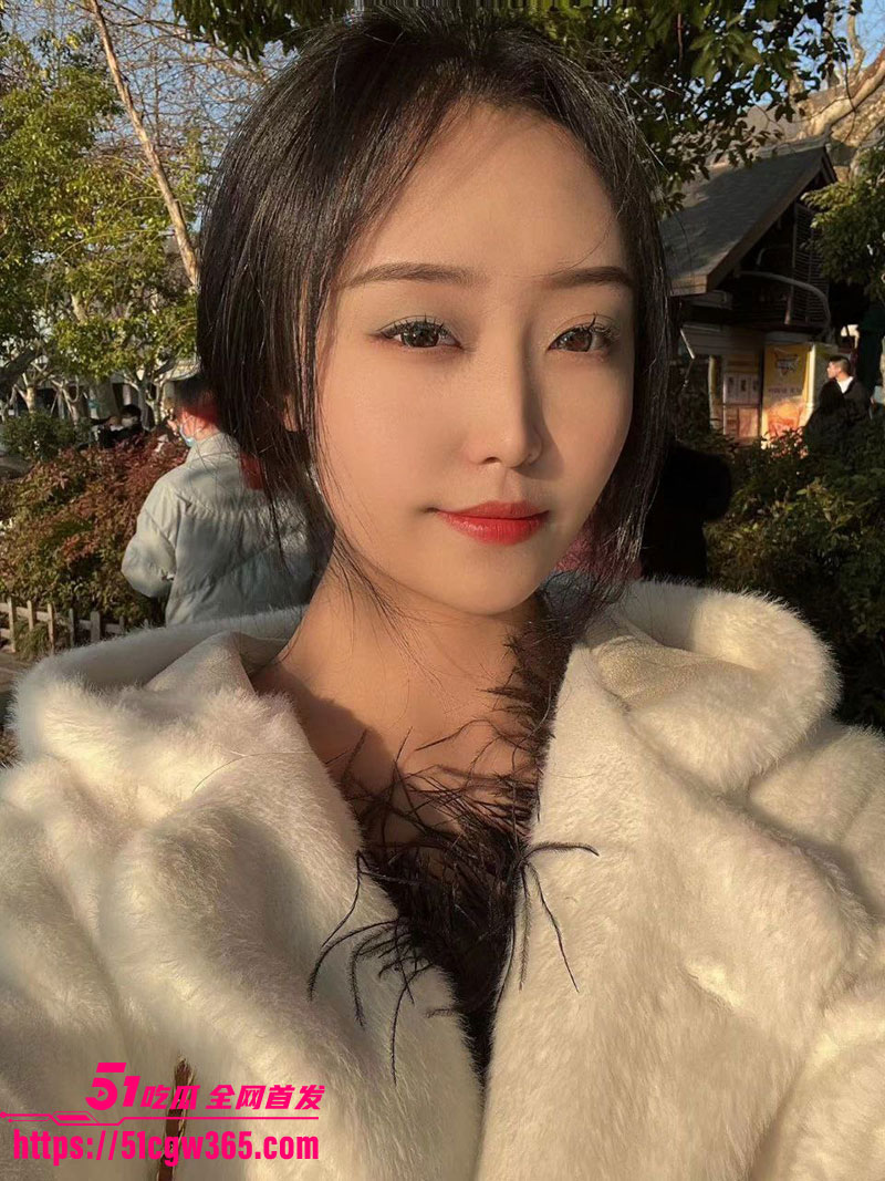 山东临沂反差美女 周洛瑶 浴室裸拍诱惑 眼神魅惑深喉口爆 视频流出尺度炸裂！