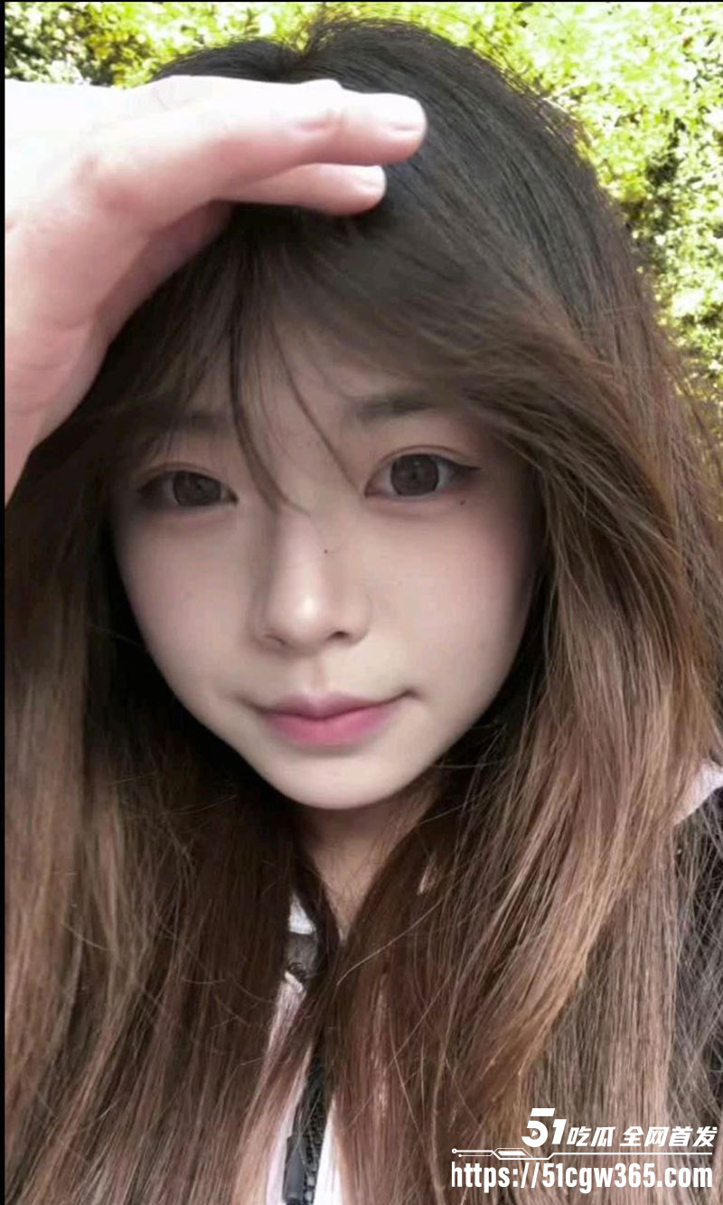 浙江19岁反差少女李溪楠被前男友曝光不雅视频9